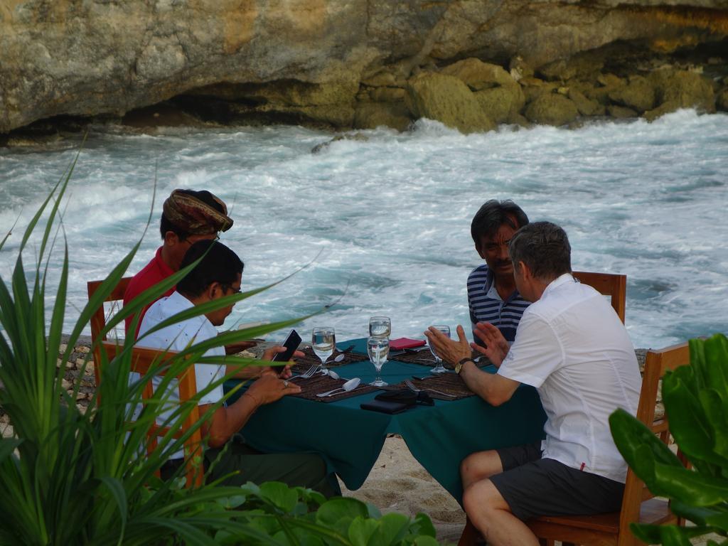 Cliff Park Lembongan Hotell Nusa Lembongan Eksteriør bilde